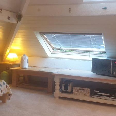 Le Studio Attic , Fridge Tv Microwave, Chester Luaran gambar